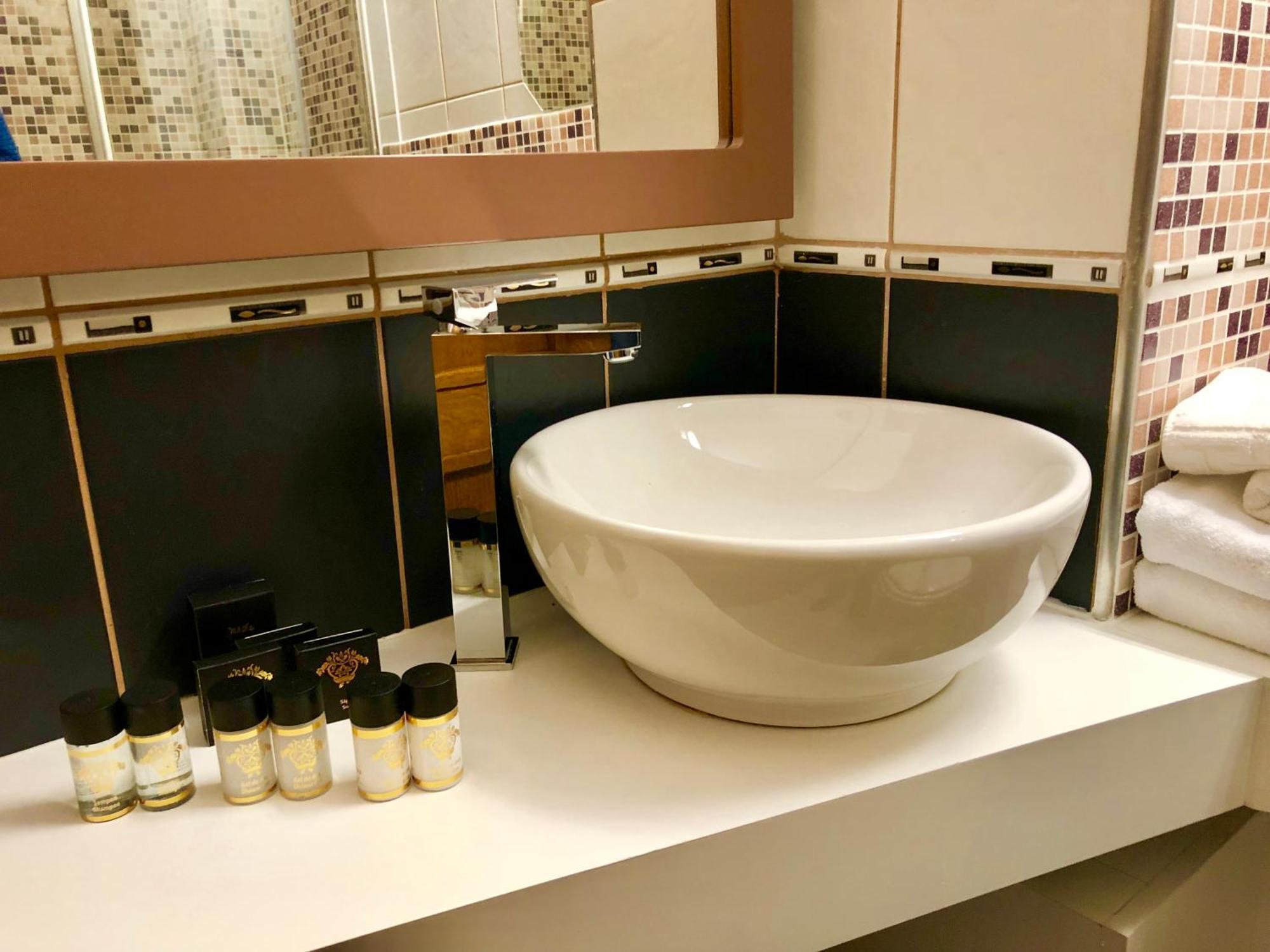 Hotel Athos R.M.T. Cluj-Napoca Bilik gambar